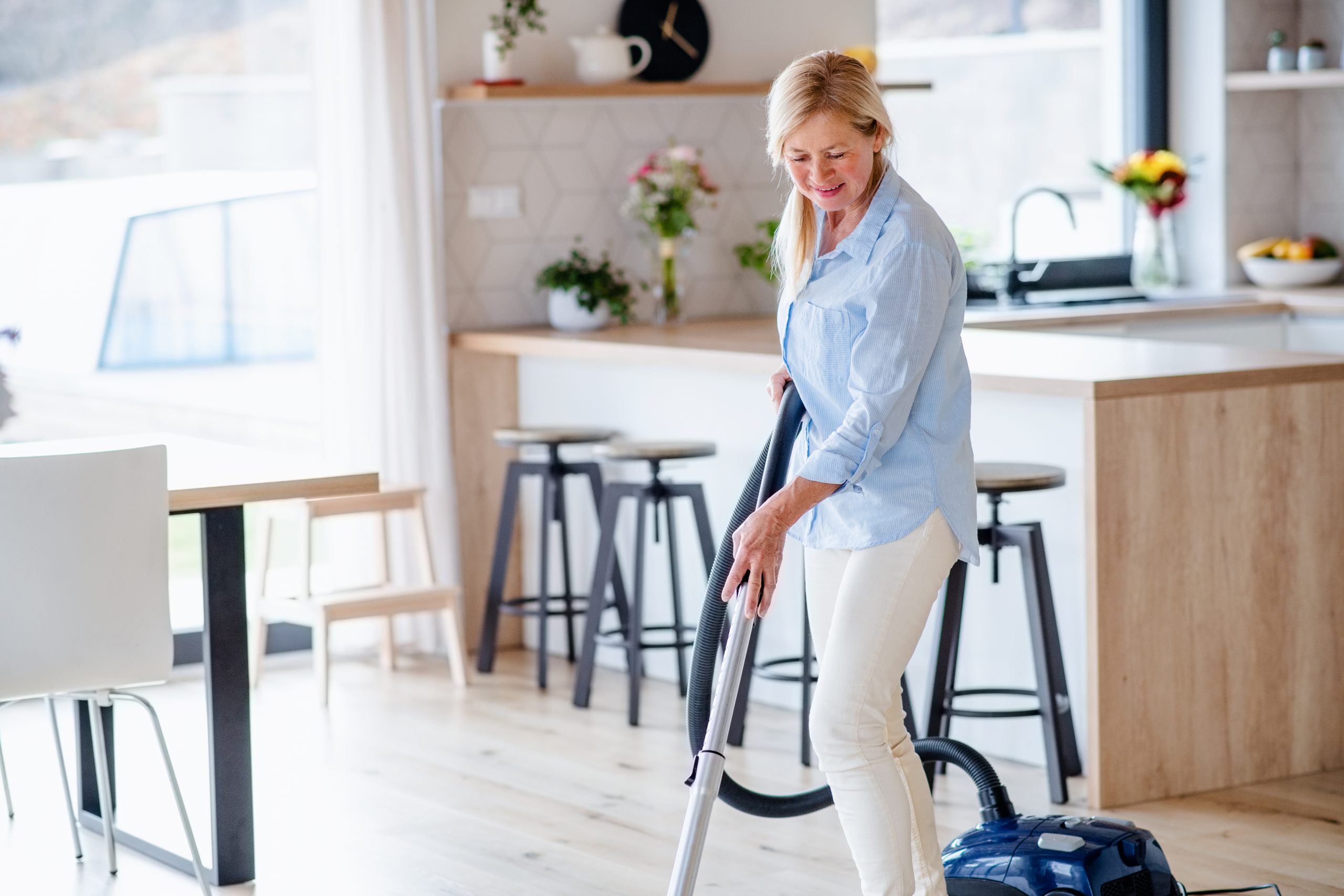 Best Lightweight Vacuum Cleaners For The Elderly