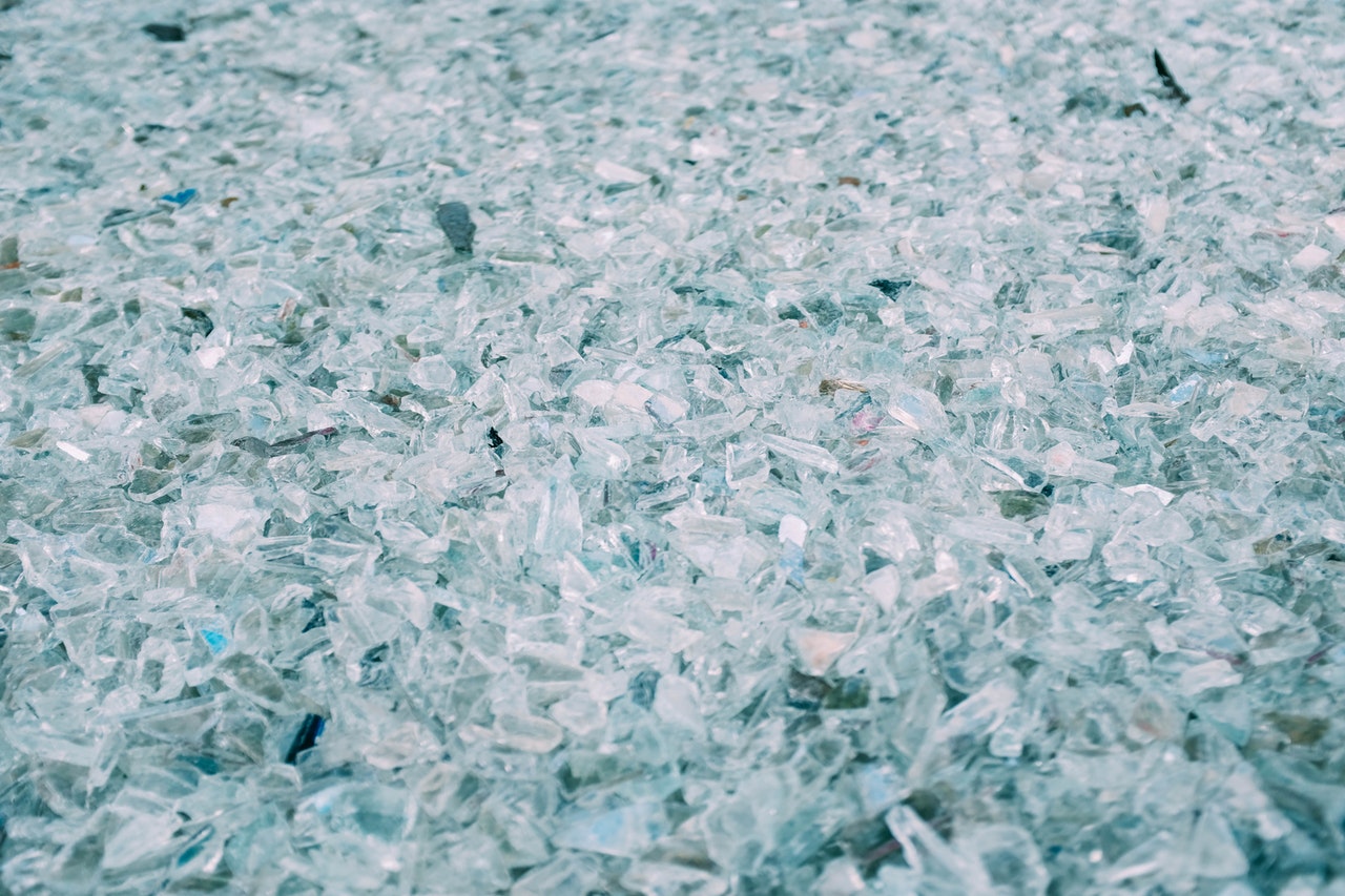 Can I vacuum glass